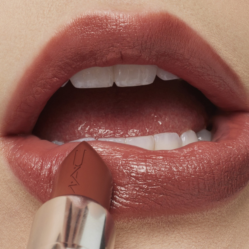 Губная помада Macximal Satin Lipstick 