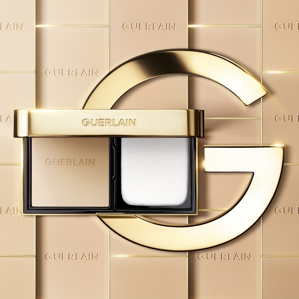 Пудра для лица компактная Parure Gold Skin Control 