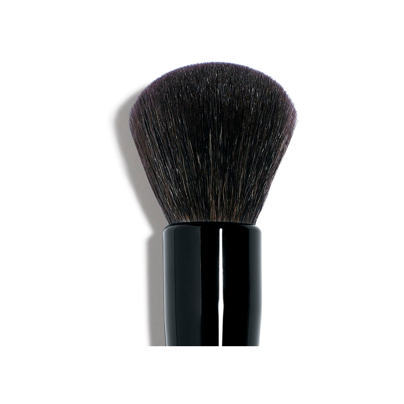 Кисть косметическая Bronzer Brush купить в VISAGEHALL