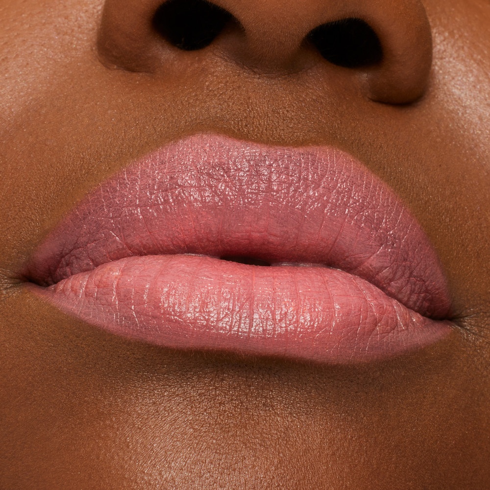 Губная помада Macximal Satin Lipstick 