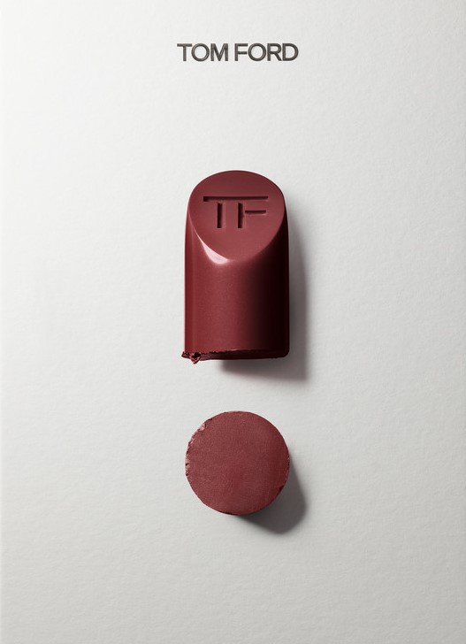 Помада для губ Runway Lip Color