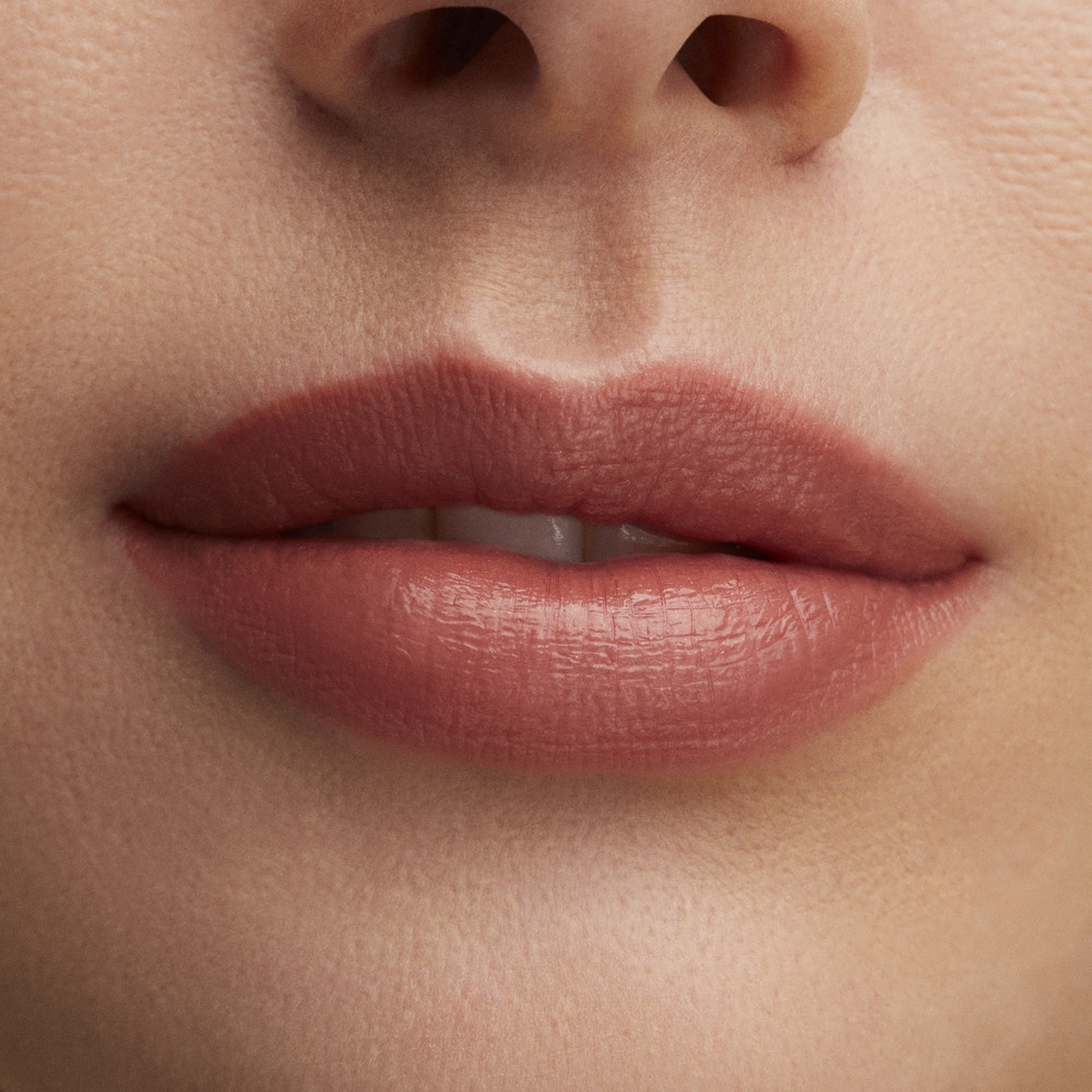 Помада для губ Lustreglass Sheer-Shine Lipstick
