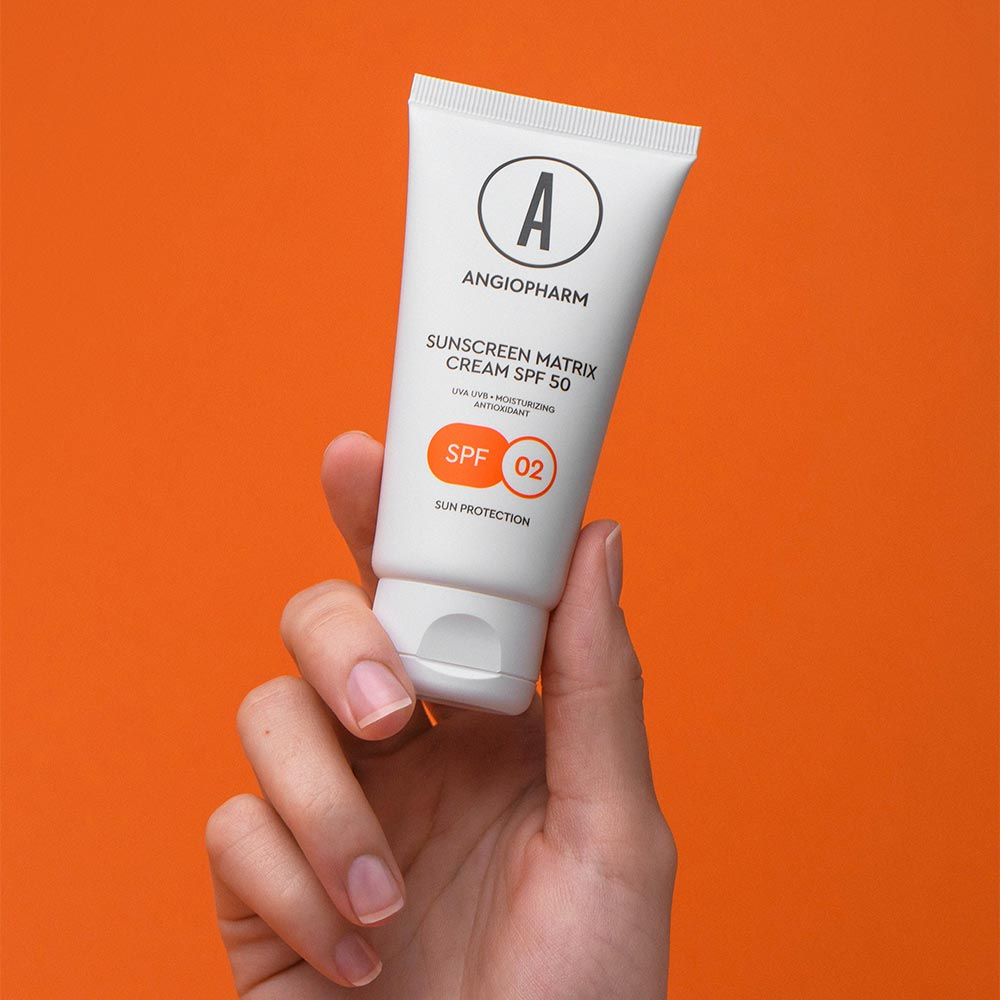 Солнцезащитный крем для лица SPF50