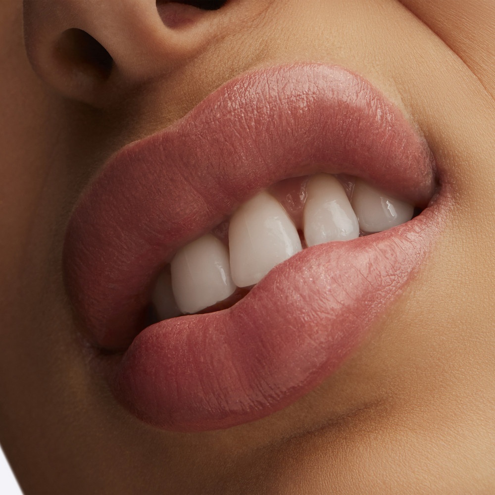 Помада для губ Lustreglass Sheer-Shine Lipstick
