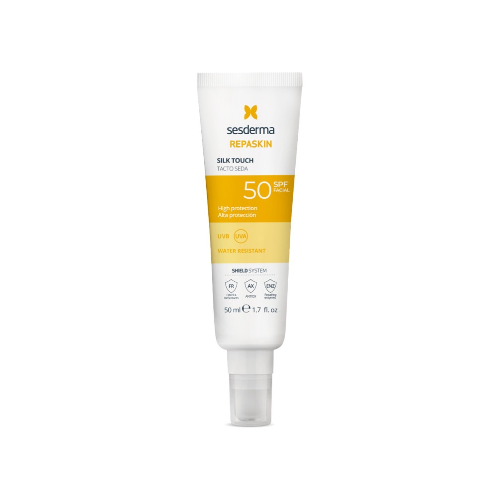 Cолнцезащитное cредство для лица Repaskin Silk Touch SPF50