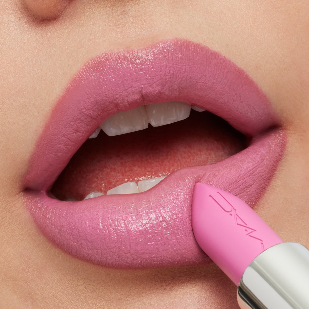 Губная помада Macximal Satin Lipstick 
