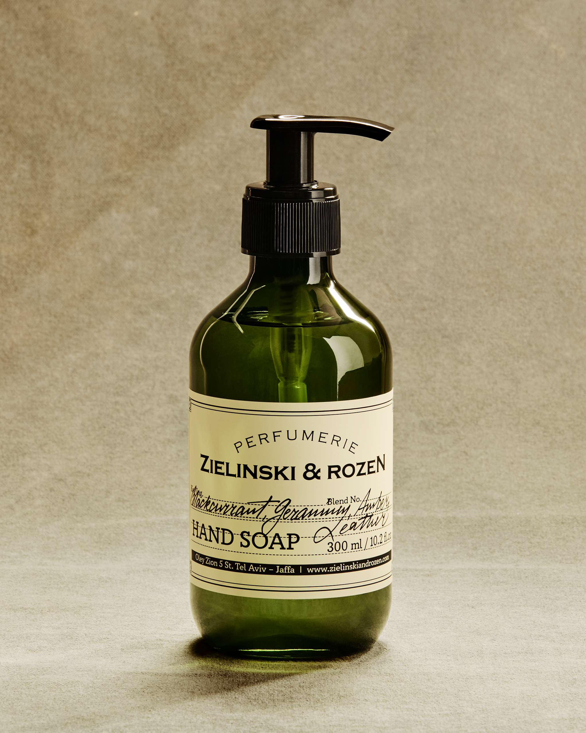 Жидкое мыло Черная Смородина, Герань, Амбра, Кожа купить в VISAGEHALL