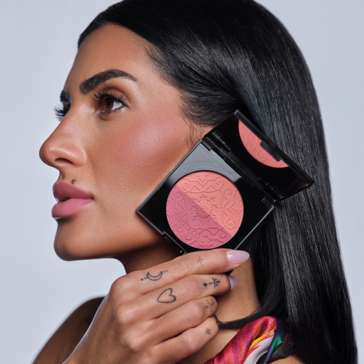 Румяна двухцветные Шепот шелкового пути Blush Couture  купить в VISAGEHALL