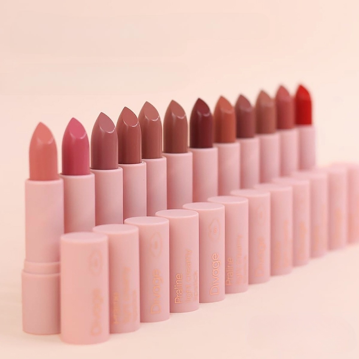 Помада для губ Lipstick Praline