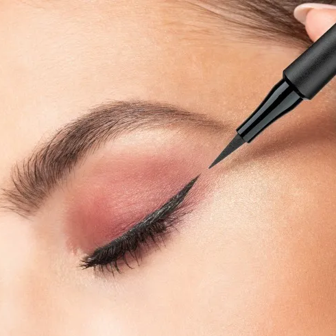 Подводка для чувствительных глаз Sensitive Fine Liner