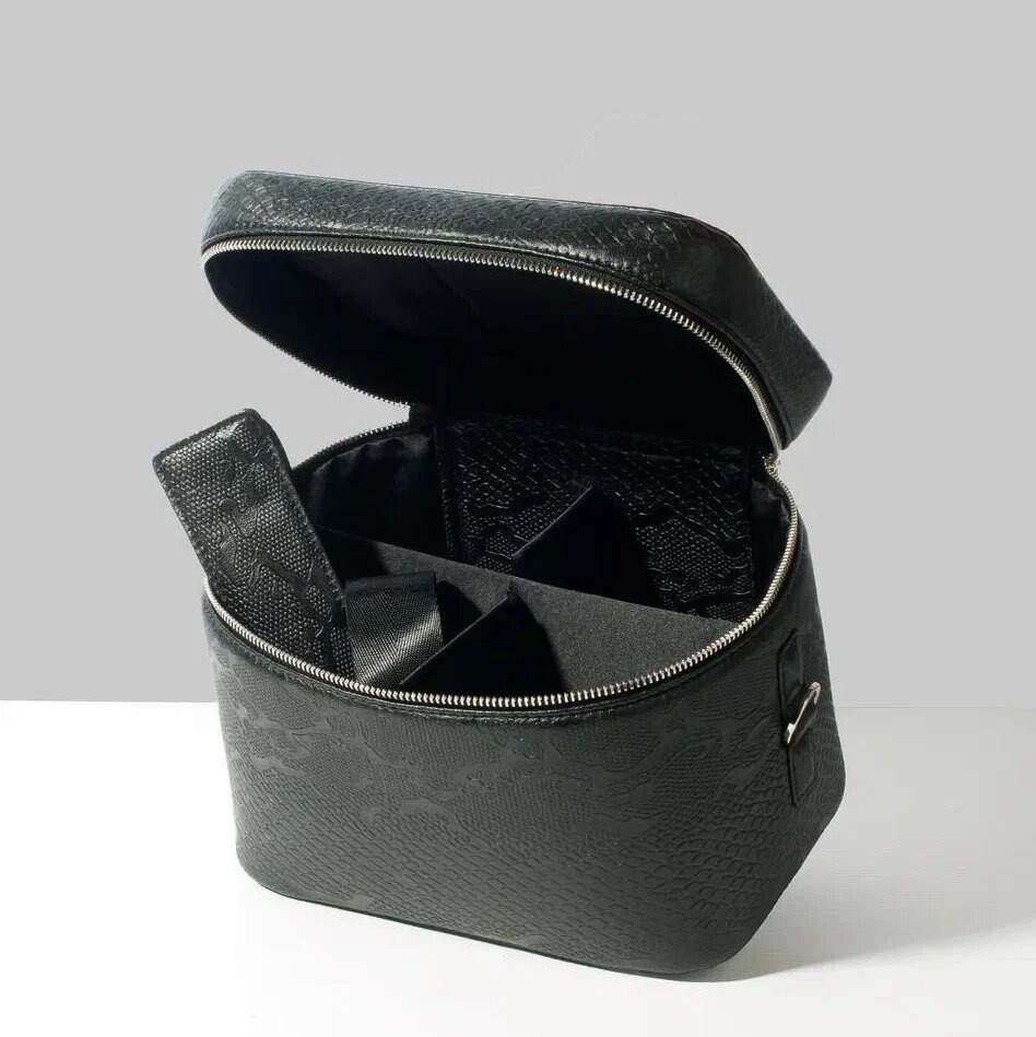 Косметичка дорожная Бокс М Черная Рептилия купить в VISAGEHALL