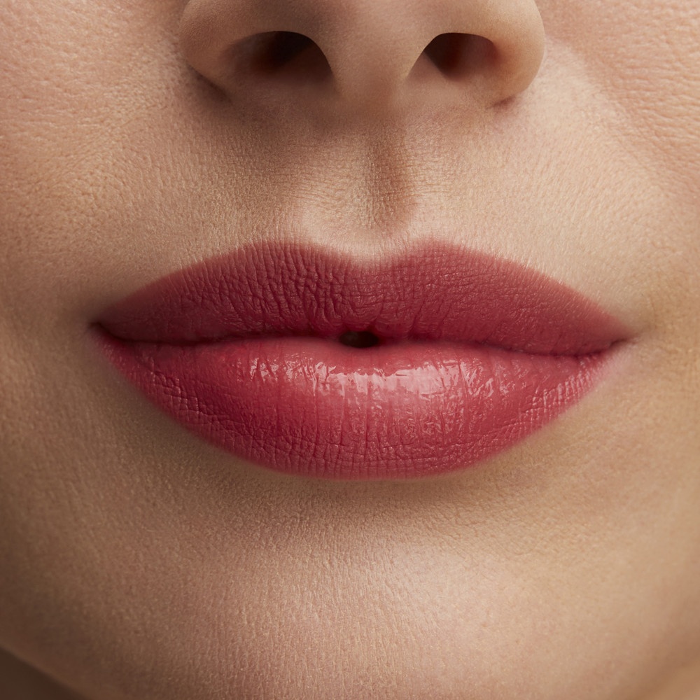 Помада для губ Lustreglass Sheer-Shine Lipstick