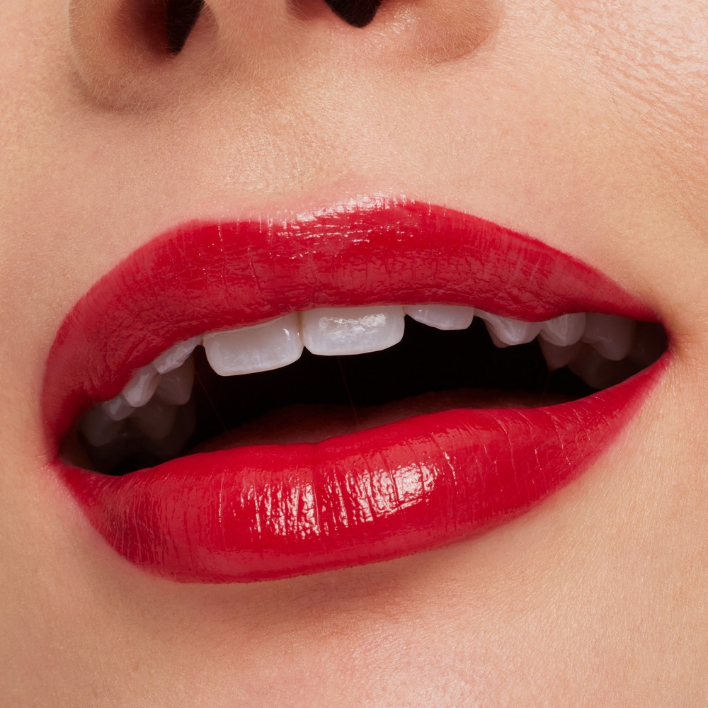 Губная помада Macximal Satin Lipstick 