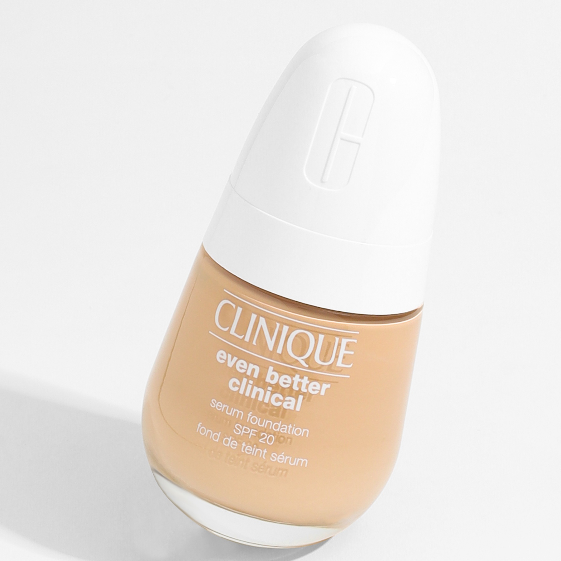 Тональный крем Even Better Clinical Serum SPF20