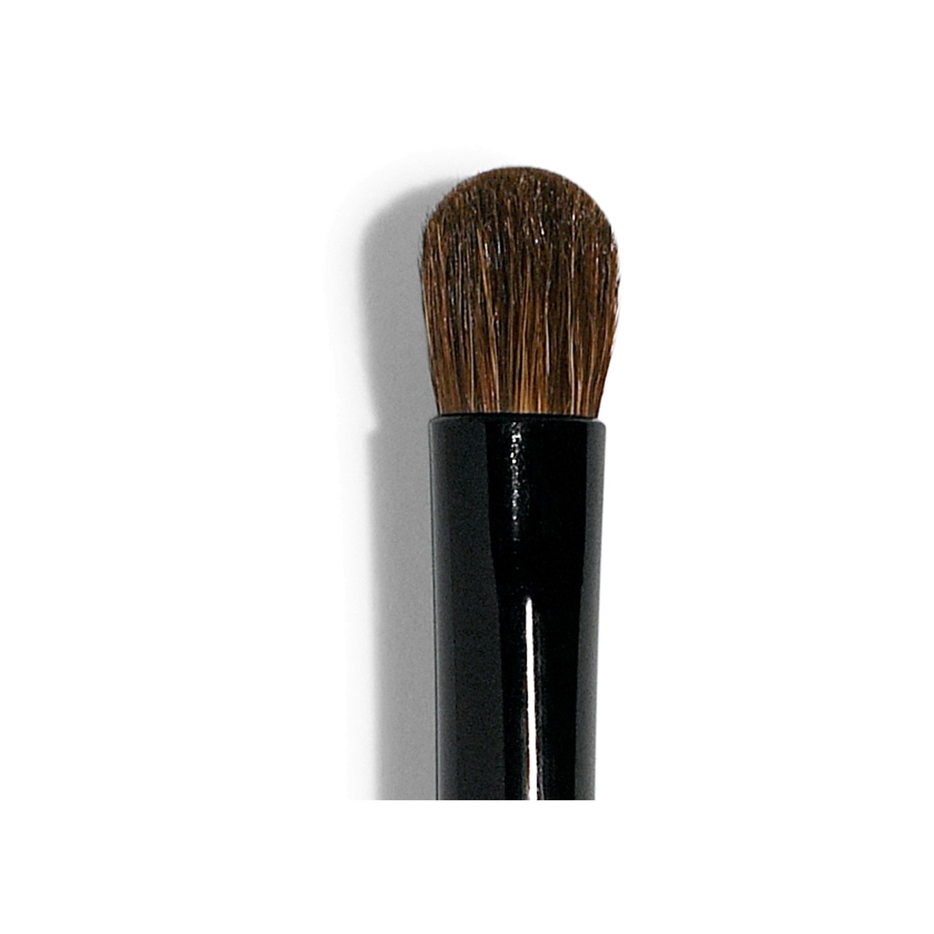 Кисть косметическая Eye Shadow Brush купить в VISAGEHALL