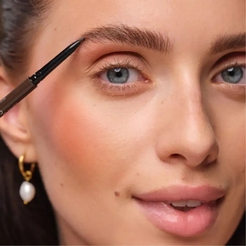 Карандаш для бровей с ультратонким стержнем Ultra Fine Brow Liner