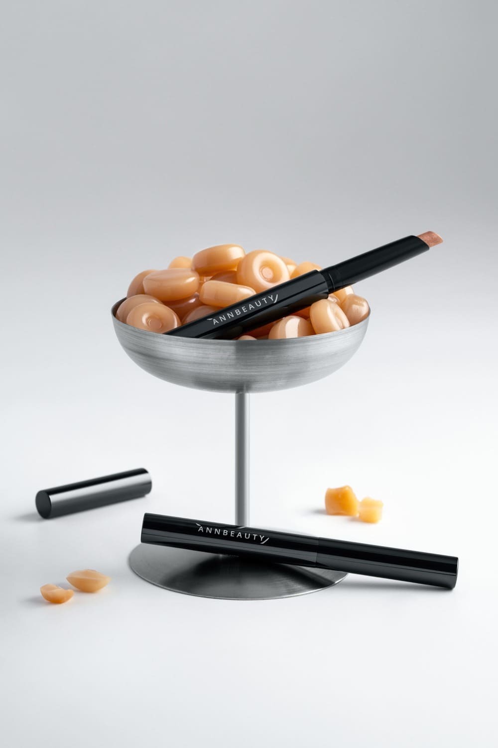 Тени кремовые Your Eyes Creme Tune