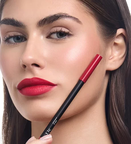 Карандаш для губ гелевый Base Gel Lip Pencil