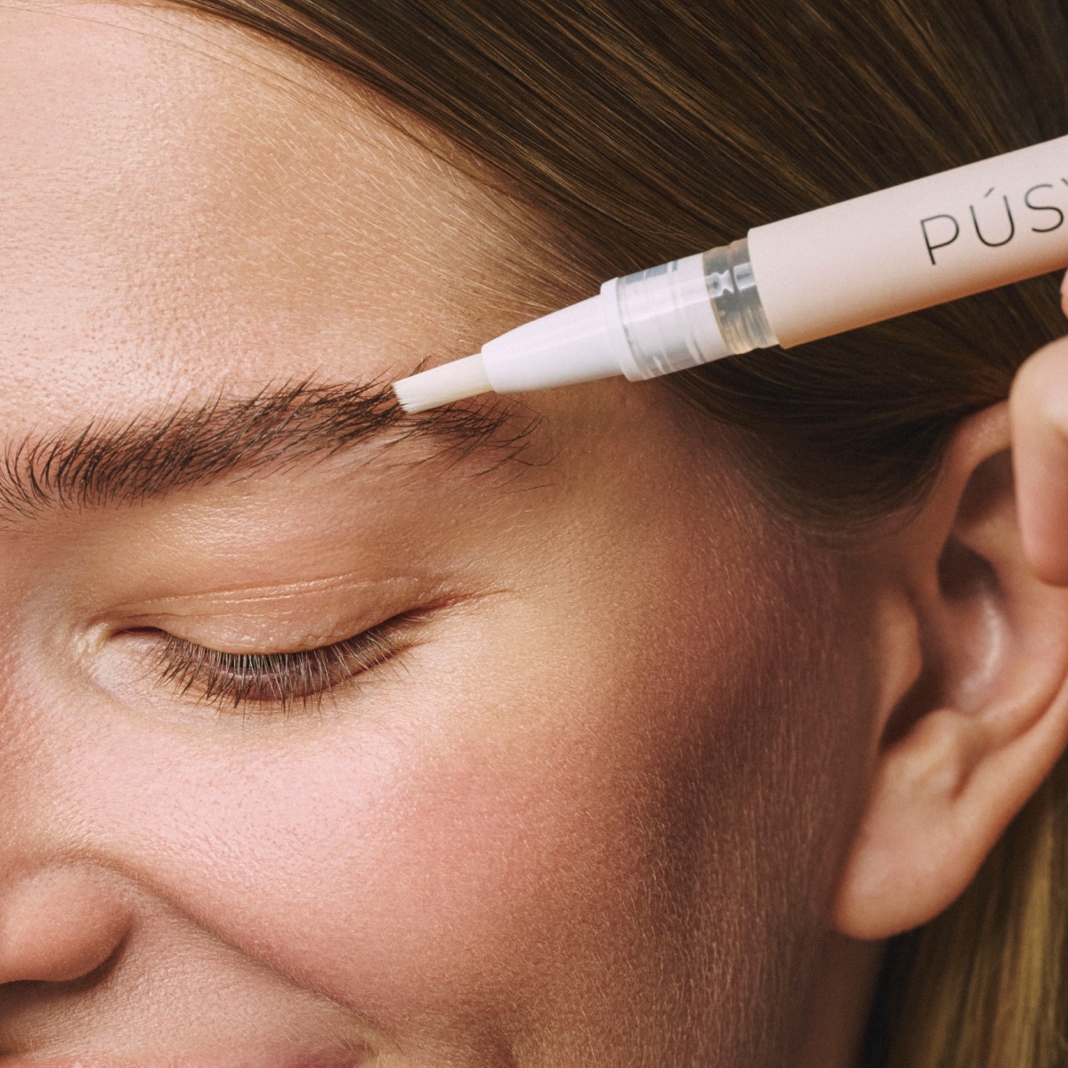 Сыворотка для роста ресниц и бровей Lash & brow grow booster купить в VISAGEHALL