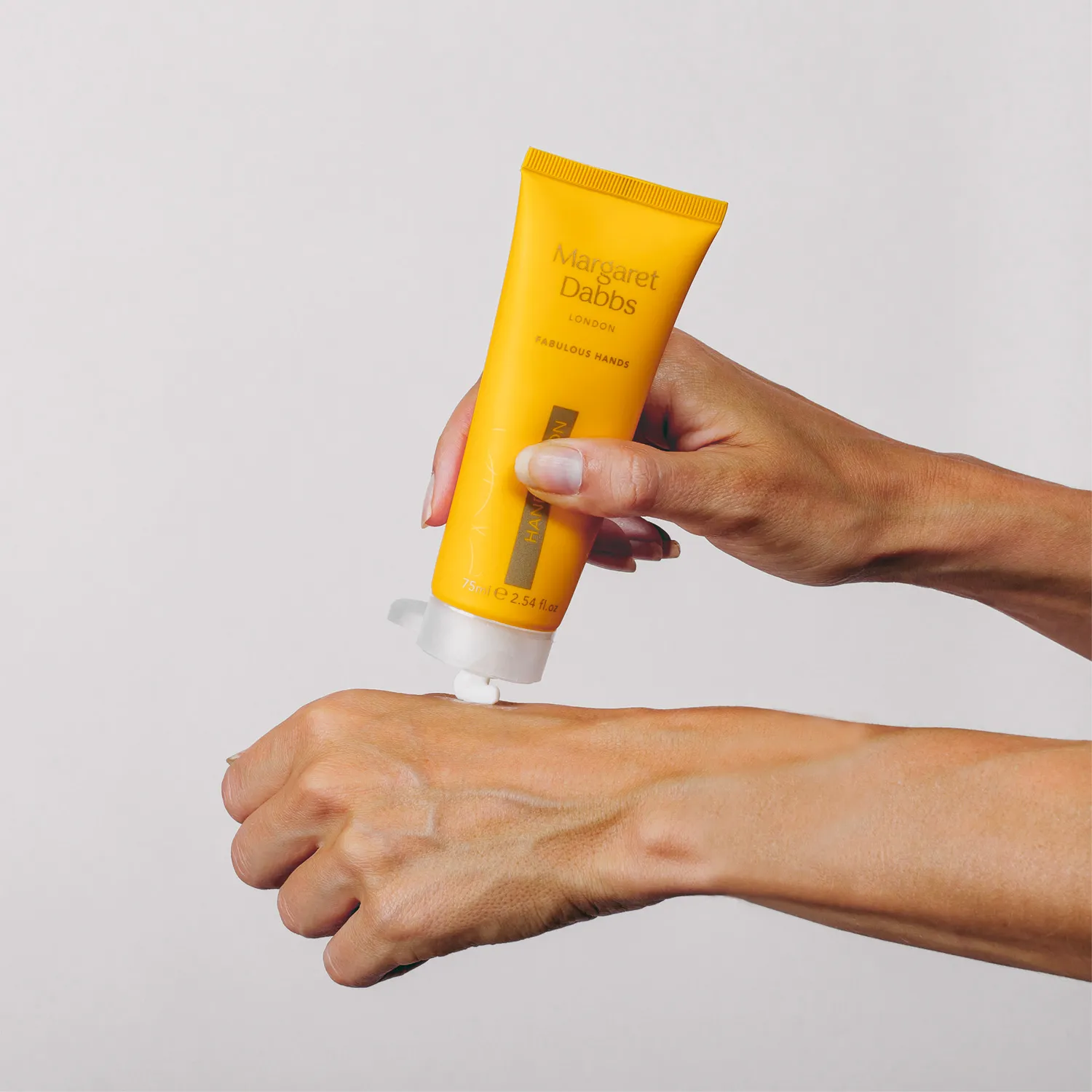 Крем для рук интенсивно увлажняющий Body Care Intensive Hydrating