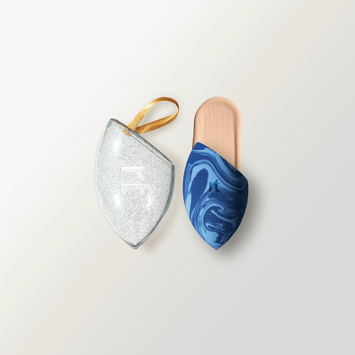 Спонж для макияжа с футляром Miracle Complexion Sponge Ornament