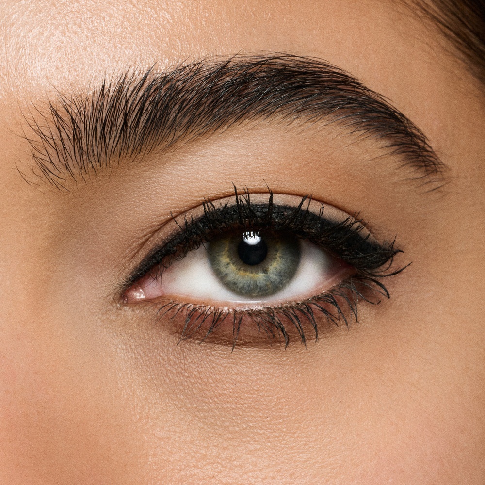 Карандаш-каял для глаз Kajal Excess Longwear Smoky Eye Liner