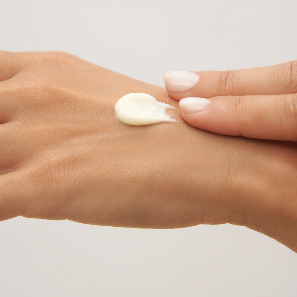 Крем для рук и кутикулы увлажняющий и смягчающий Deep Comfort купить в VISAGEHALL