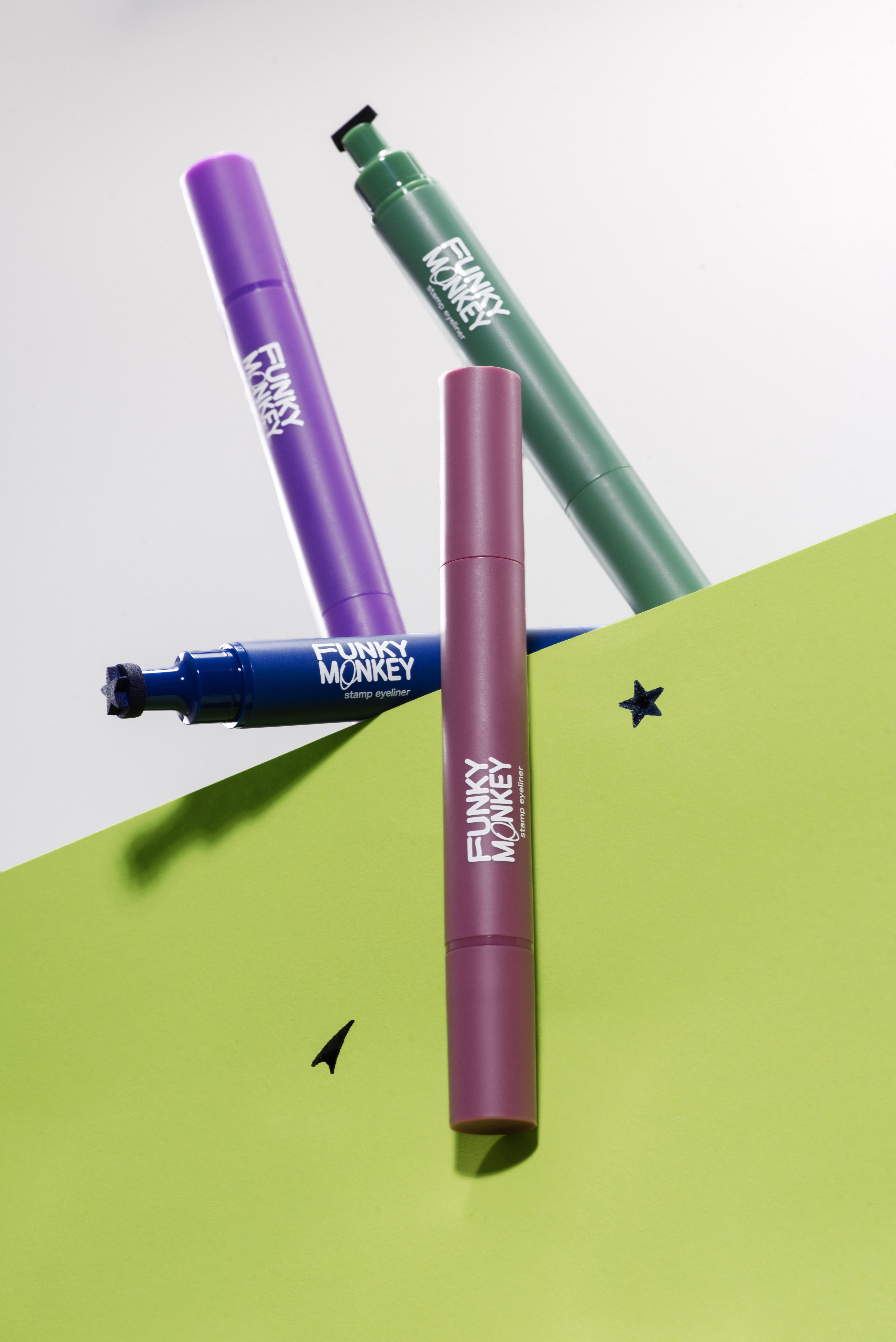 Маркер для глаз со штампом Stamp eyeliner