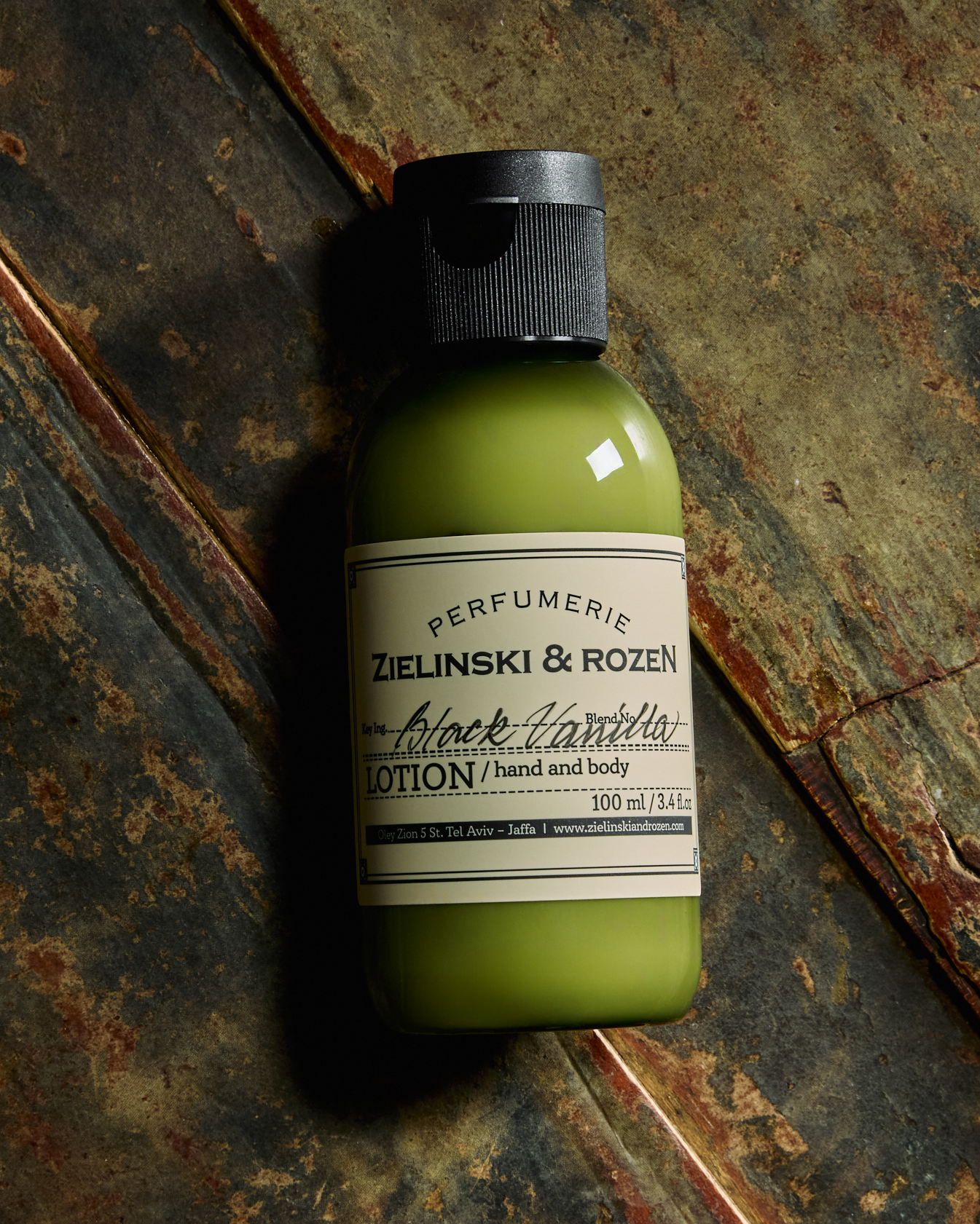 Лосьон для рук и тела Черная Ваниль купить в VISAGEHALL