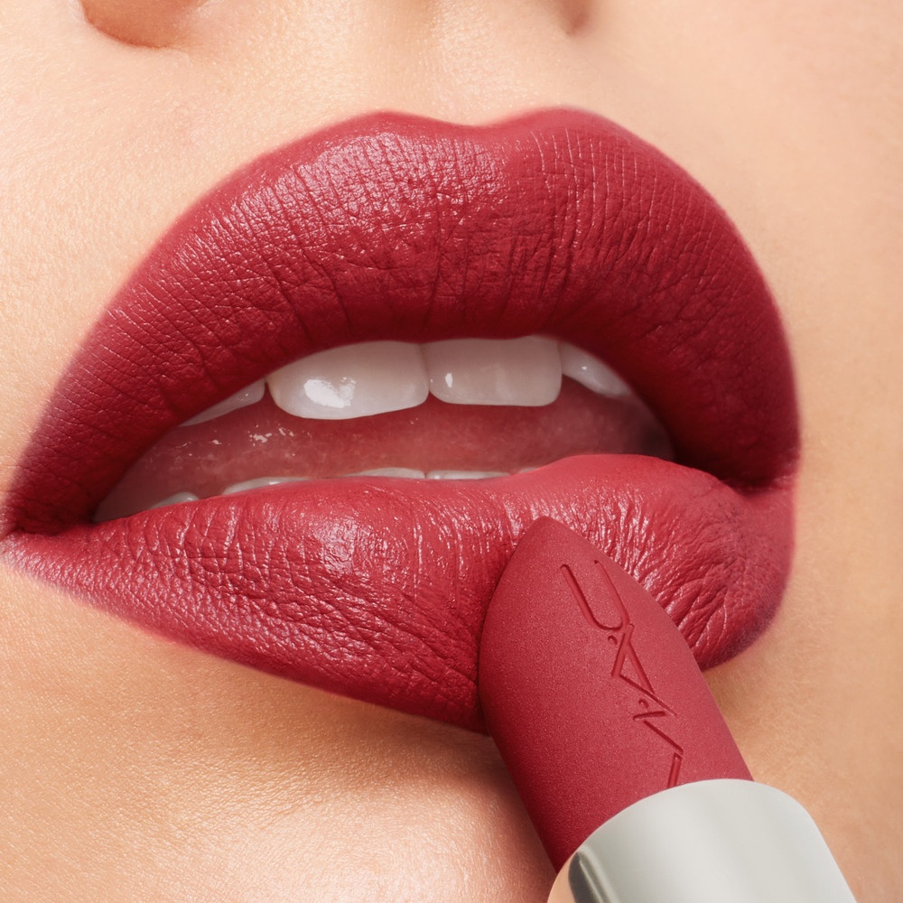 Губная помада матовая Macximal Matte Lipstick 