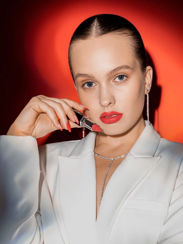 Помада для губ Lic Muse