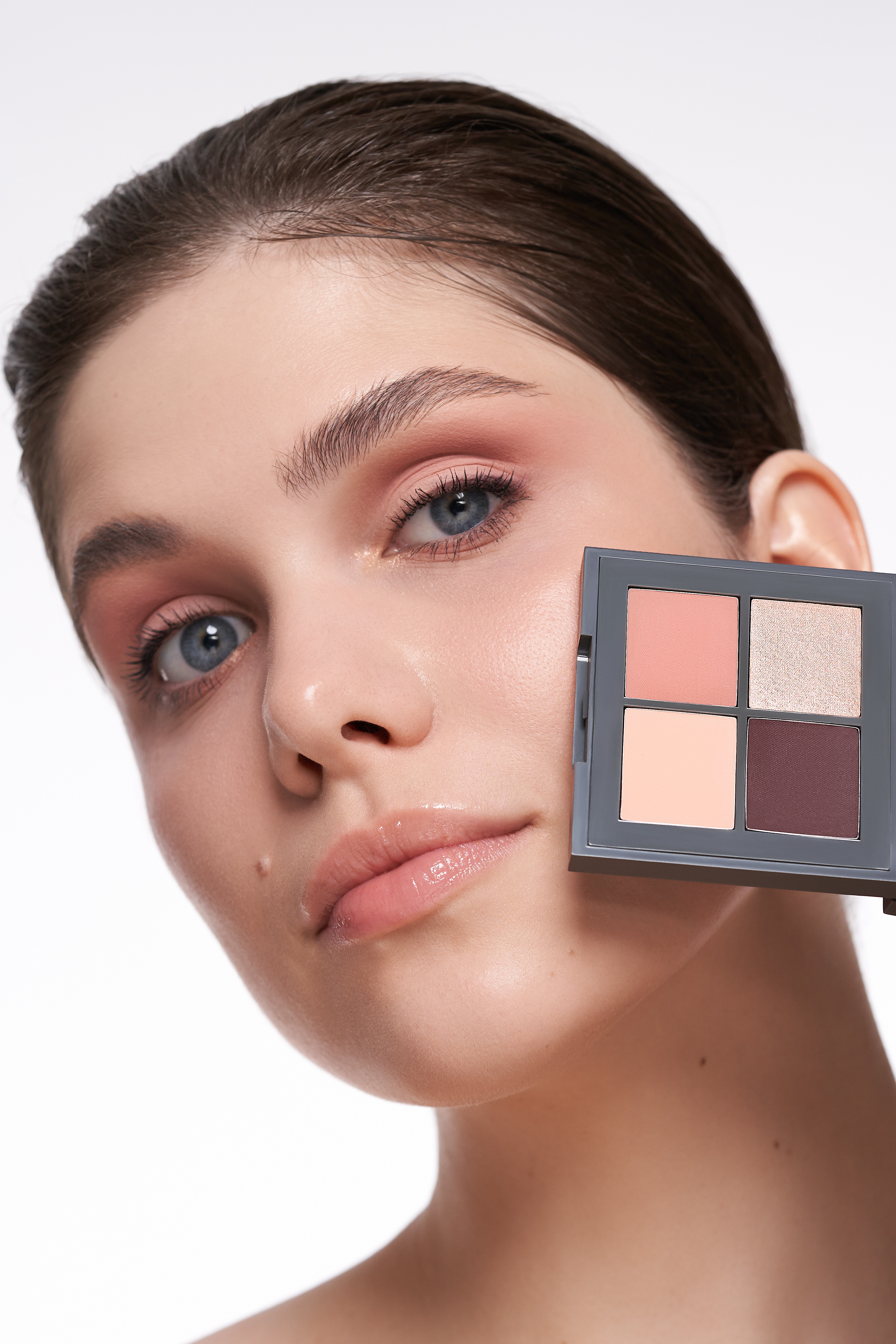 Тени для век Eyeshadow Expressive Harmony