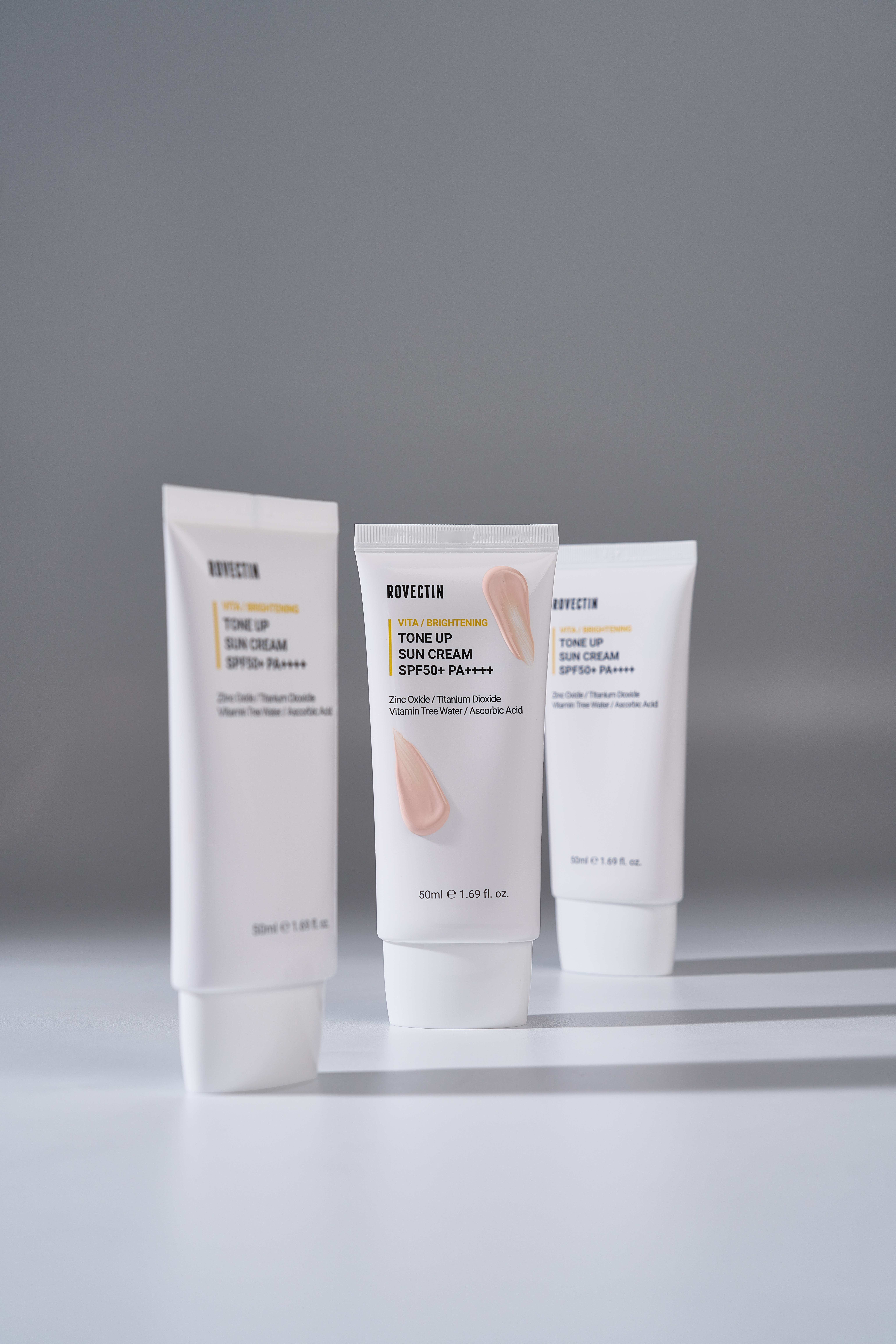 Крем солнцезащитный витаминный тонирующий SPF50+ PA++++ купить в VISAGEHALL