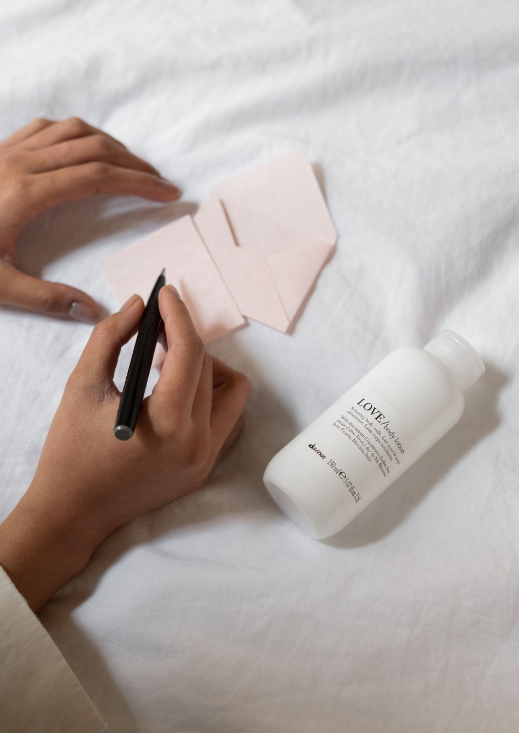 Молочко для тела смягчающее Love купить в VISAGEHALL