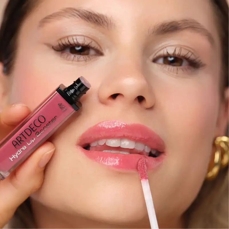 Блеск для губ Hydra Lip Booster