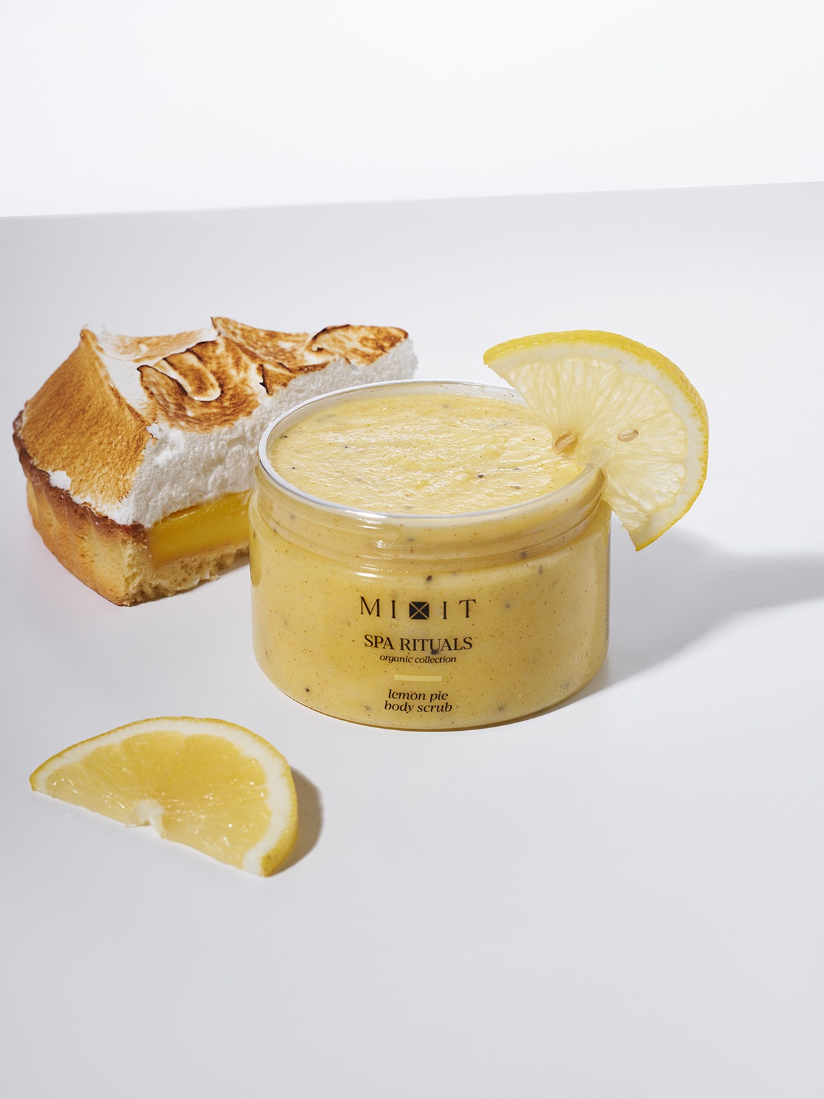 Скраб-бальзам для тела соляной с ароматом лимонного пирога купить в VISAGEHALL