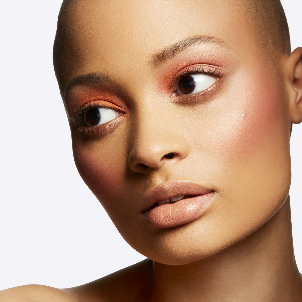 Румяна кремовые с эффектом сияния Extra Dimension Blush