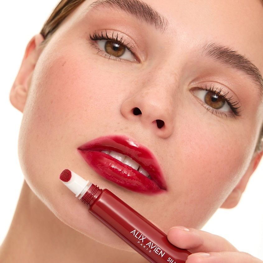 Блеск для губ Lipgloss Silky Care