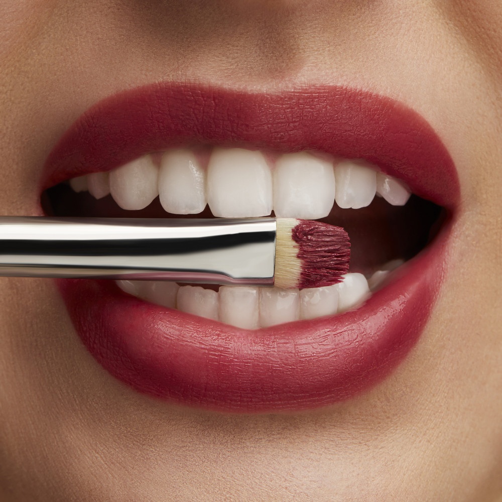 Помада для губ Lustreglass Sheer-Shine Lipstick