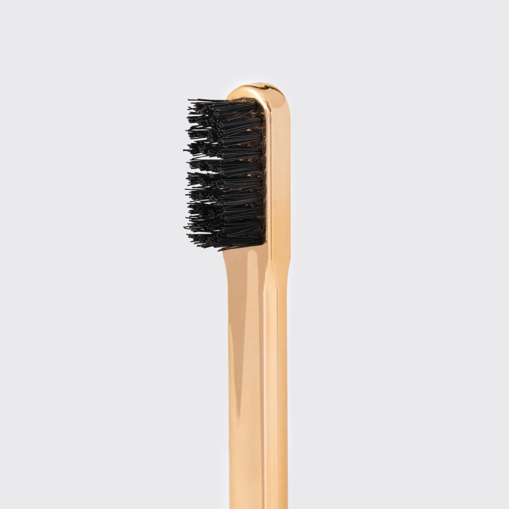 Щеточка для укладки бровей Brosse a sourcils Perle de la mer купить в VISAGEHALL