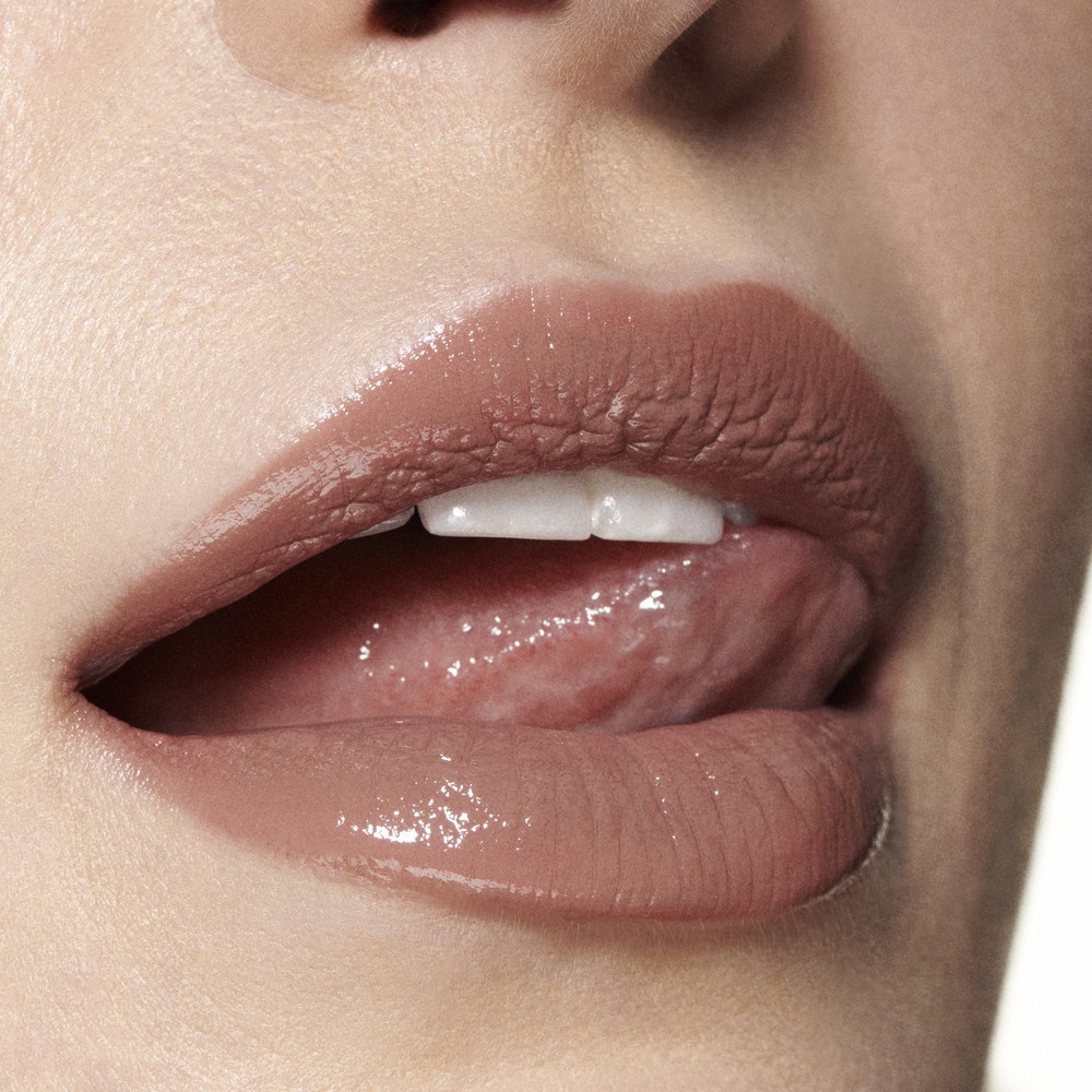 Помада для губ Lustreglass Sheer-Shine Lipstick