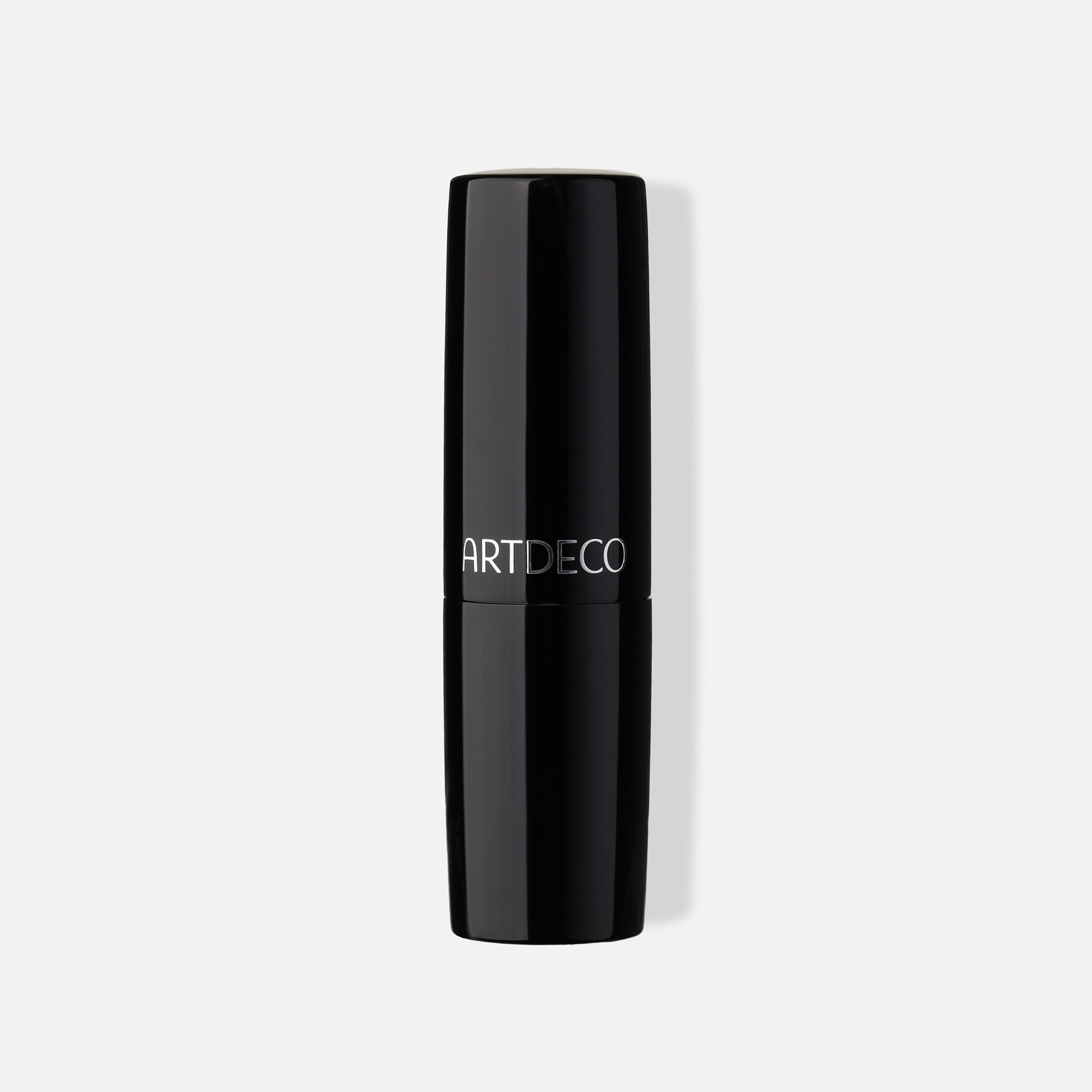 Помада для губ увлажняющая Perfect Color Lipstick
