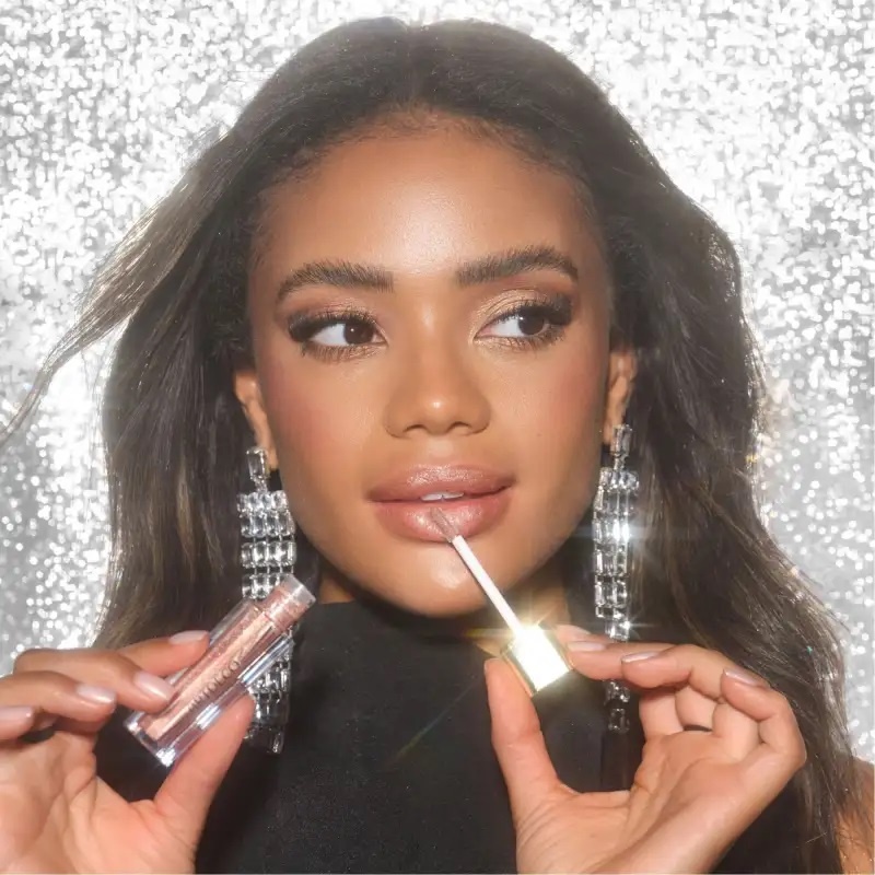 Блеск для губ Glam Illusion Lip Gloss