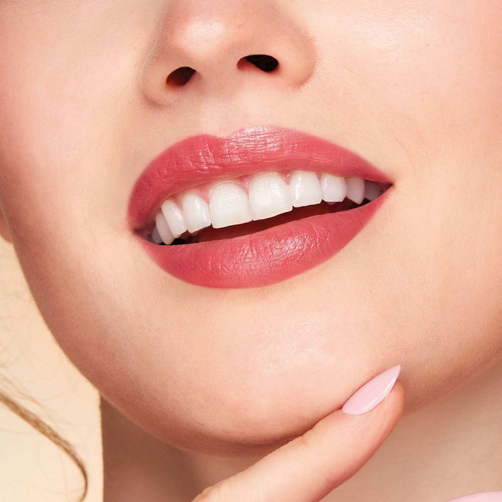 Помада для губ увлажняющая Perfect Color Lipstick Spring 2022 