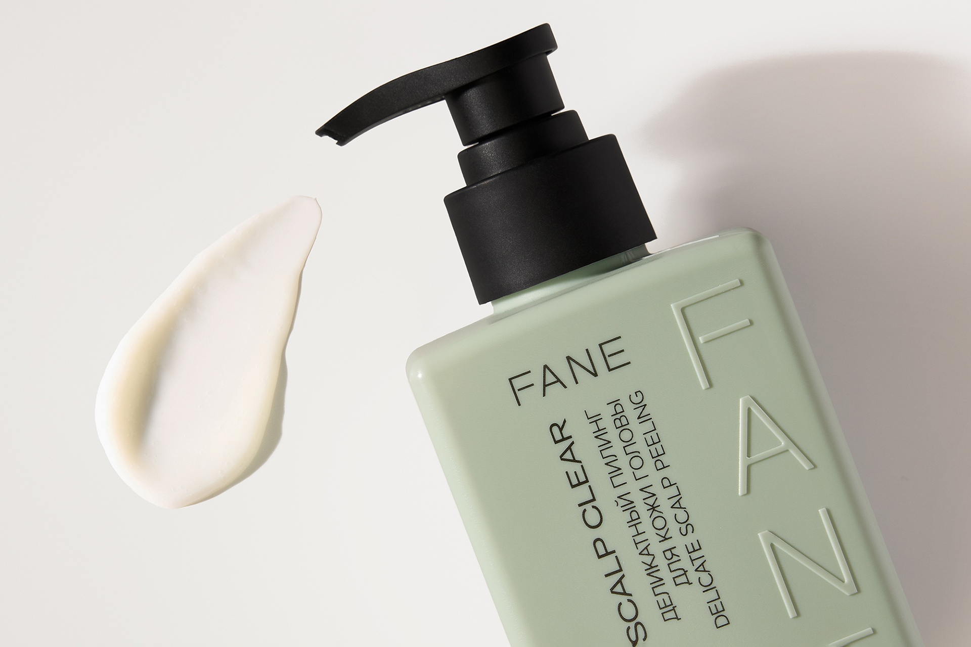 Пилинг для кожи головы деликатный Scalp Clear