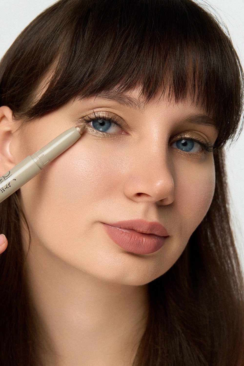 Тени-карандаш для век Long Lasting Eyeshadow Stick