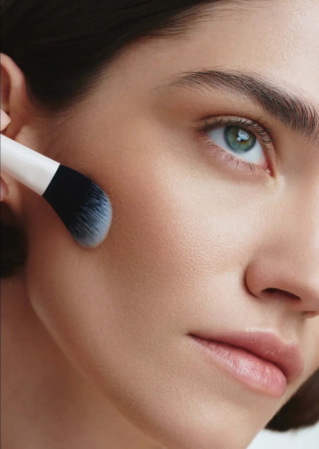 Кисть для тона, румян и коррекции 05 купить в VISAGEHALL