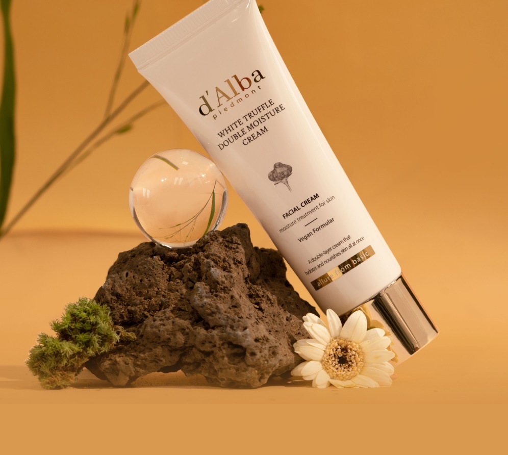 Крем для лица White Truffle Double Moisture Cream купить в VISAGEHALL