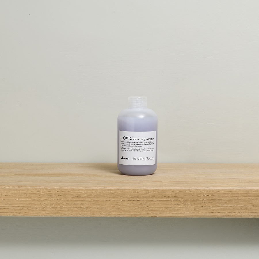 Шампунь для разглаживания завитка Love Smoothing купить в VISAGEHALL