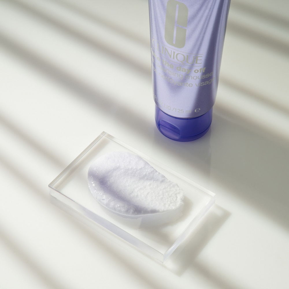 Мусс очищающий для лица Take The Day Off купить в VISAGEHALL